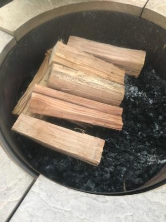 Campfires: 3 log fire lay